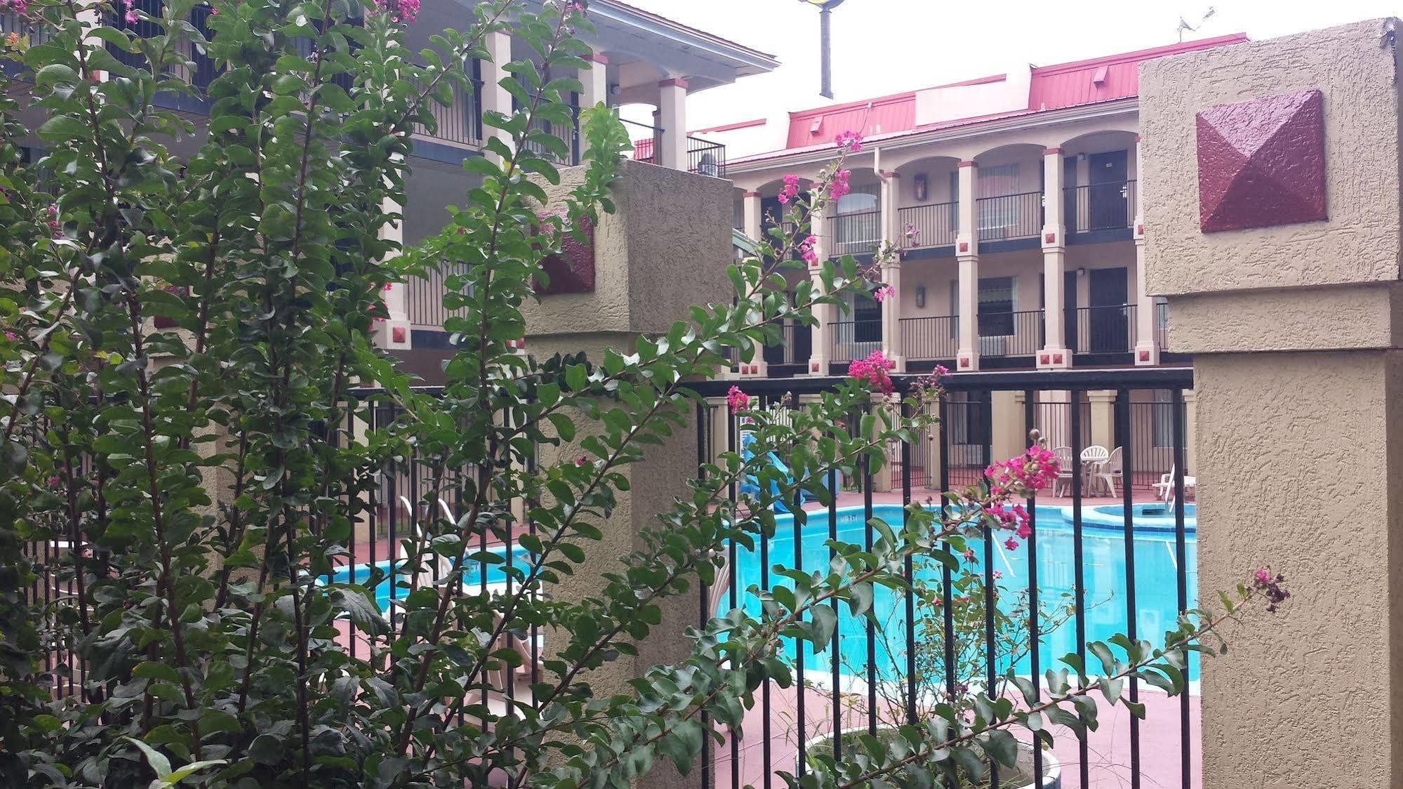 Super 8 By Wyndham College Park/Atlanta Airport West Motel Exterior foto
