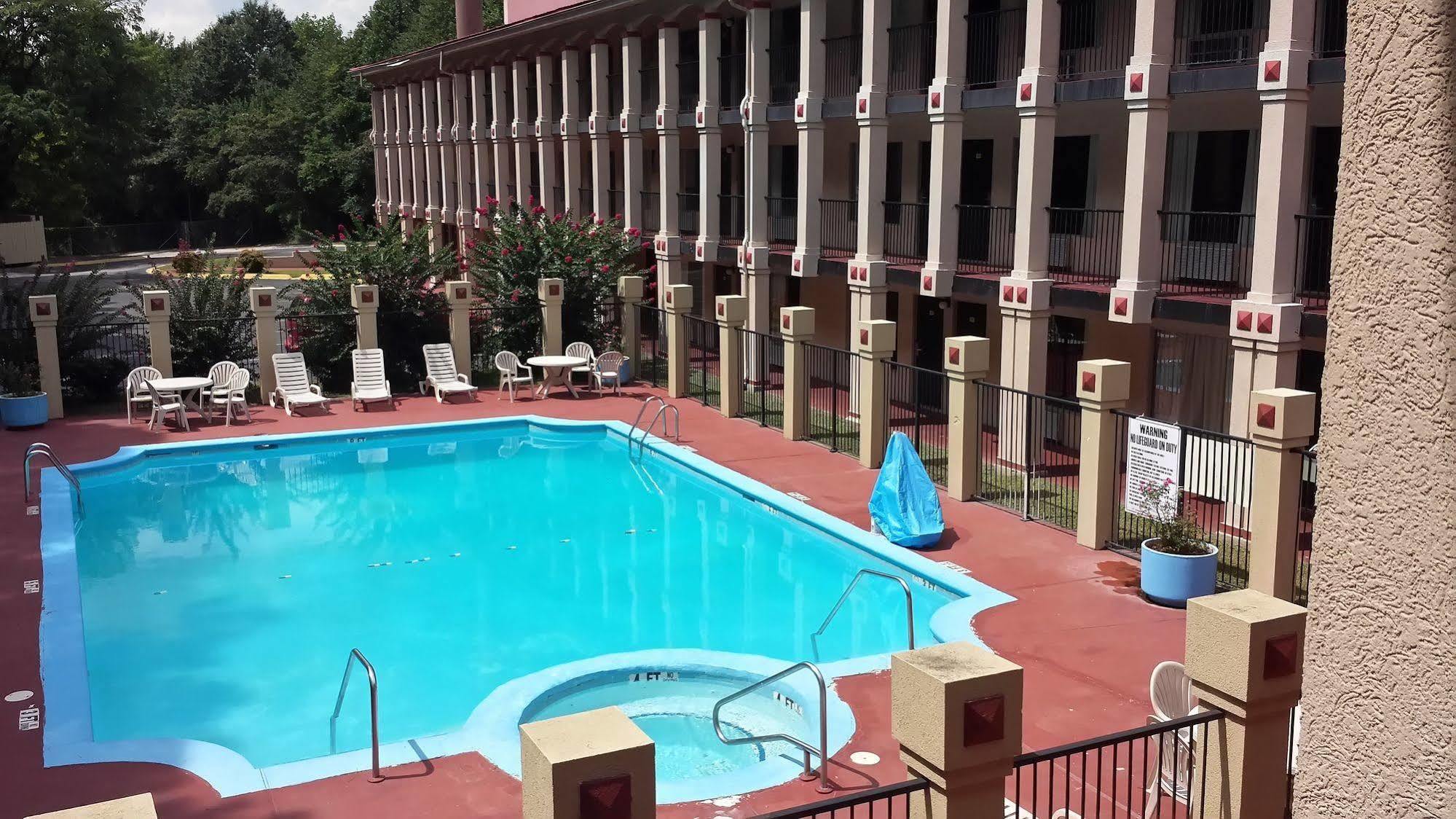 Super 8 By Wyndham College Park/Atlanta Airport West Motel Exterior foto